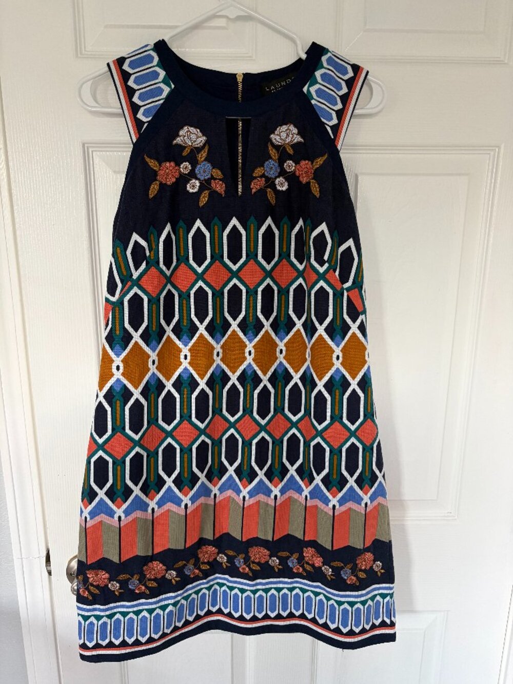 Laundry by Shelli Segal Geometric Embroidered Shift Dress Size 8 - Excellent